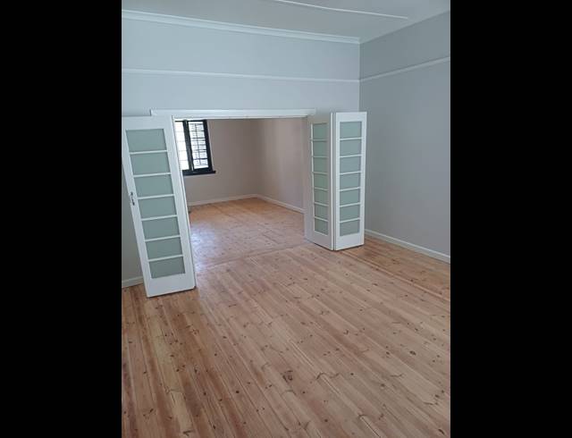 3 bed property to rent in LANGERUG